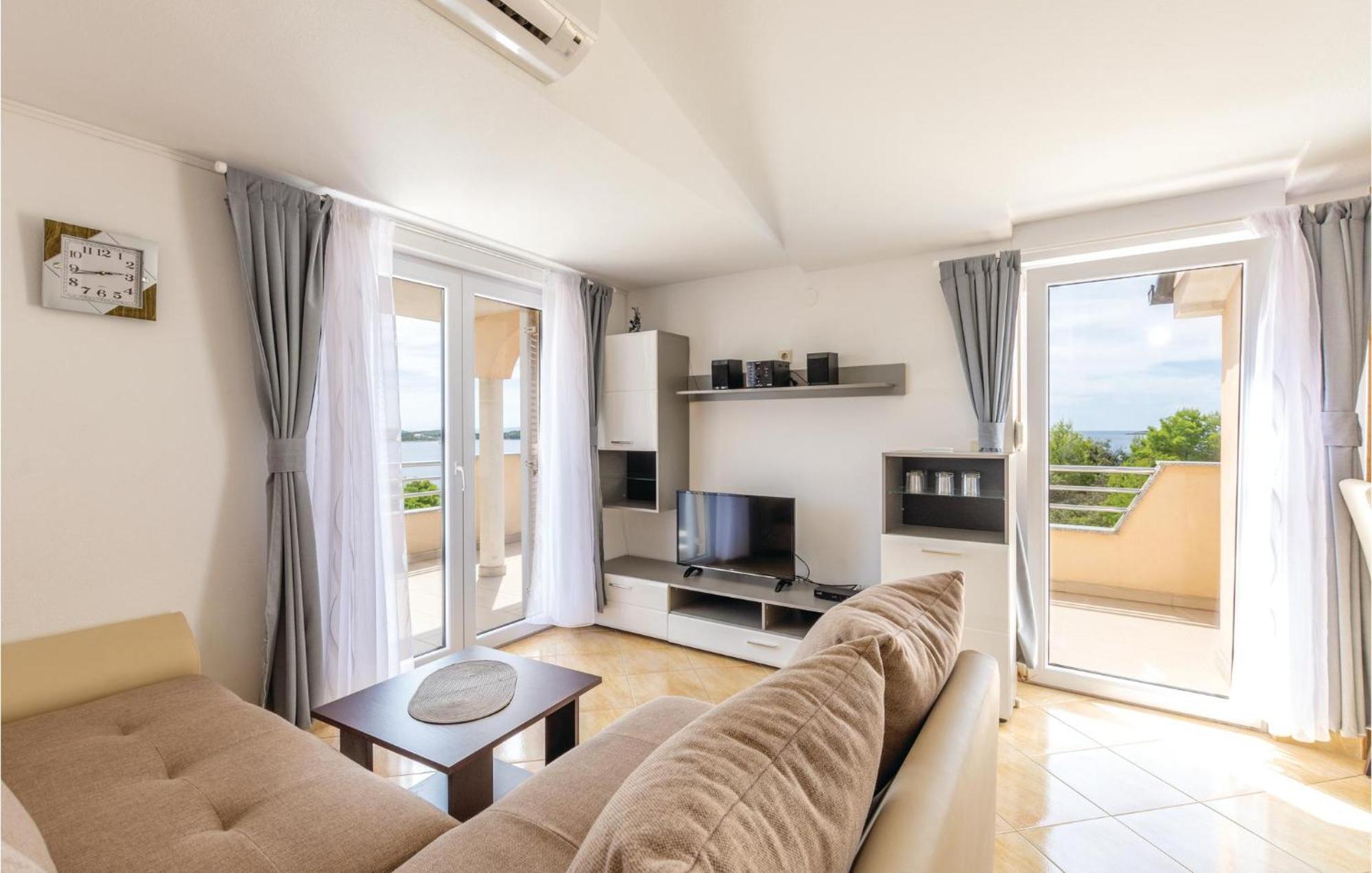Stunning Apartment In Sevid With Kitchen المظهر الخارجي الصورة